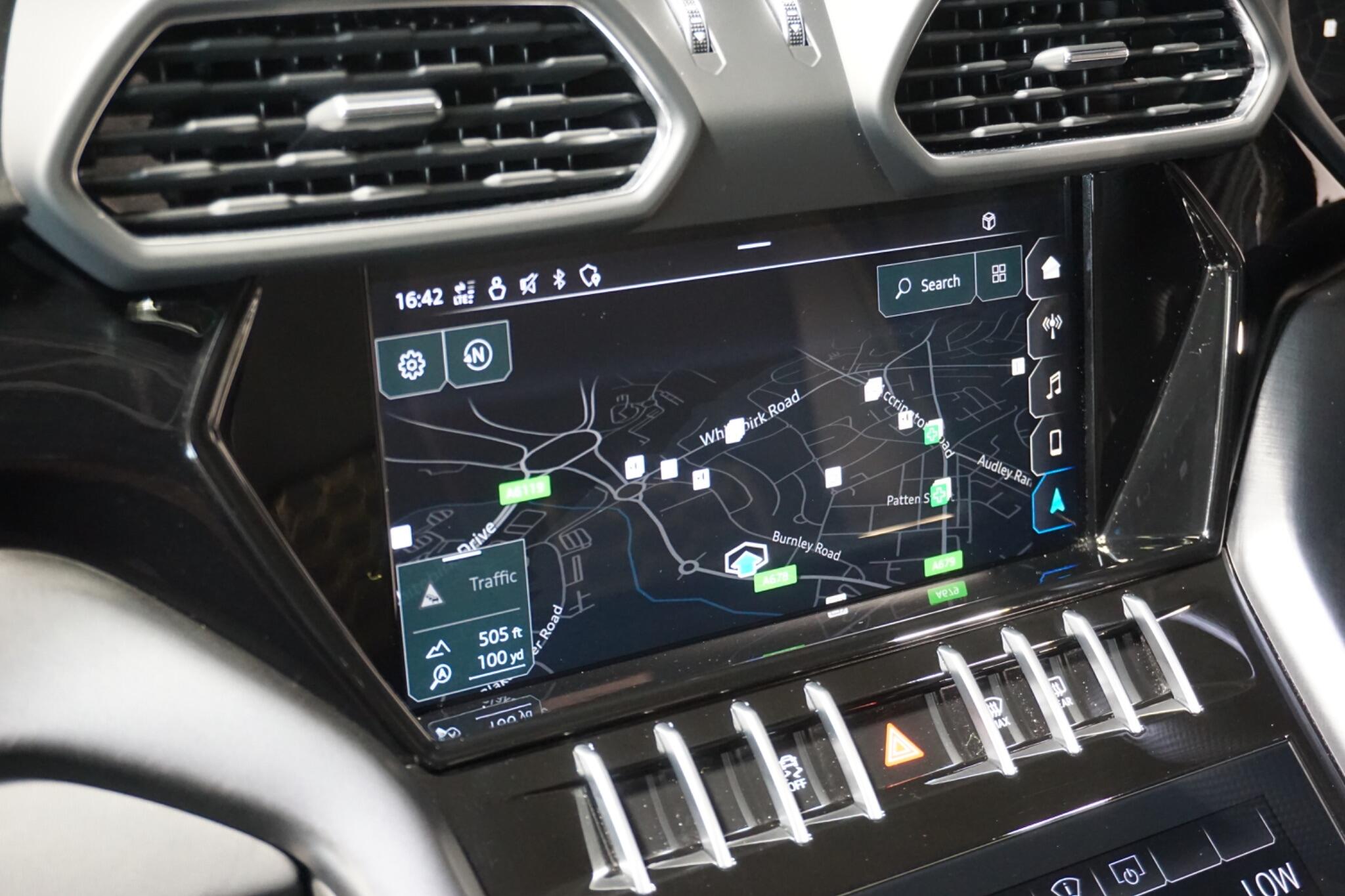 Lamborghini Urus 4.0 V8 BiTurbo SUV 5dr Petrol Auto 4WD Euro 6 (650 ps)